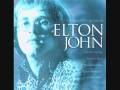 Clip Elton John - Up Around the Bend
