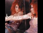 Clip Bonnie McKee - Trouble (album Version)