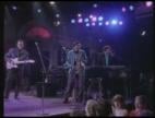 Clip The Neville Brothers - Yellow Moon