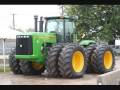 Video Big green tractor